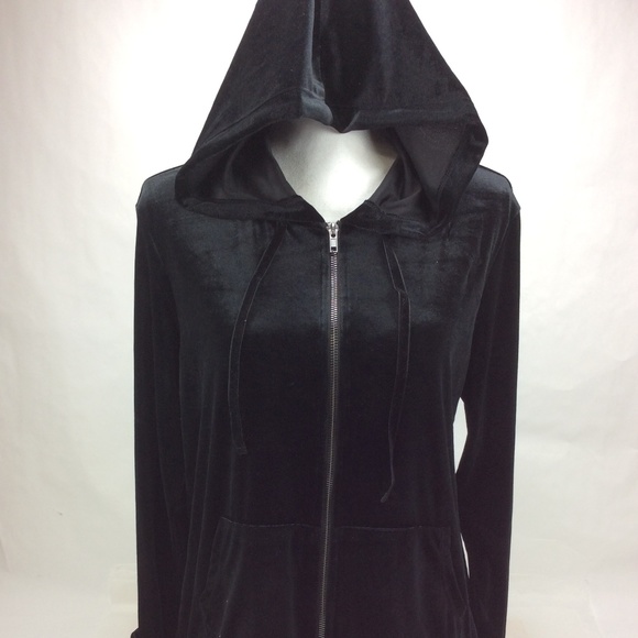 juniors black zip up hoodie
